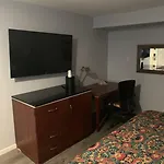 Skylark Chicago