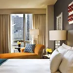 Thewit Chicago, A Hilton Hotel