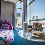 Hotel Aloft By Marriott Downtown River North Chicago