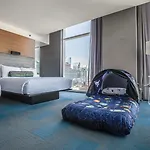 Aloft By Marriott Downtown River North 3*