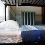 Wrigley - (adults Only) Hostel *