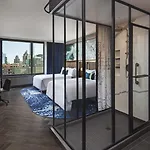 Emc2, Autograph Collection Hotel