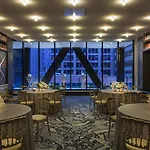 Emc2, Autograph Collection