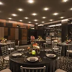 Emc2, Autograph Collection Hotel Chicago