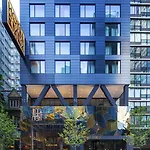 Emc2, Autograph Collection Chicago