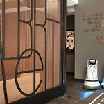Hotel Emc2, Autograph Collection Chicago