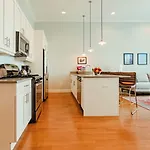 The 4* Chicago