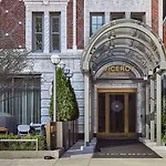 Viceroy 5* Chicago