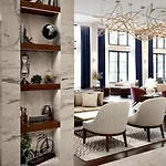 Sophy Hyde Park Hotel 4*