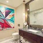 Sophy Hyde Park 4* Chicago