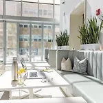 Sentral Michigan Avenue Hotel Chicago