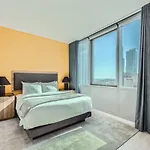 Sentral Michigan Avenue 3*