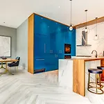 Hotel Sentral Michigan Avenue 3*