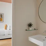 Found Chicago Powered By Sonder Hotel Chicago