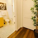 Stylish 4br Stay-prime Location - State Rep *
