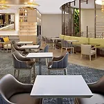 Hilton Grand Vacations Club Magnificent Mile Hotel Chicago