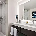 Hotel Hilton Grand Vacations Club Magnificent Mile Chicago