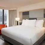 Hilton Grand Vacations Club Magnificent Mile Chicago