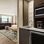 Hilton Grand Vacations Club Magnificent Mile 3* Chicago