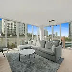Hotel Level - River North