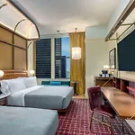 Hotel Canopy By Hilton Loop