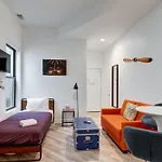 Chicago Second Floor Studio By 747 Lofts