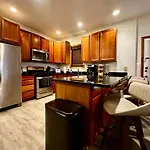 1 Free Parking Sleeps 10