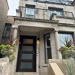 Luxe Hyde Park Gray Stone Near Uofc