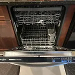 Spacious, One-Level Condo Adjacent To Jackson Park