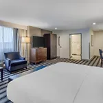 Western Downtown-river North 3*