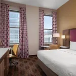 Hotel Hampton Majestic Theatre District Chicago