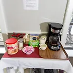 Chicago Parthenon Hostel