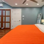 3-Story Townhome Free Parking Private Patio Washer-Dryer