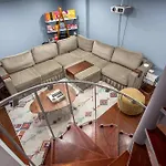 Holiday home 3-story Townhome Free Parking Private Patio Washer-dryer