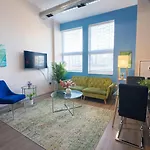 Modern 2Br In South Loop Near Soldier Field, Grant Park, Downtown, & Lakefront Trail