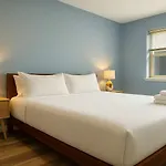 Quiet 1 Bedroom 1 Free Parking High Speed Wi-Fi