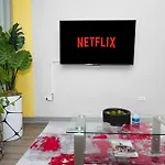 Bright 2Br Apt With Gym And Optional Parking Near Soldier Field, Museum Campus, Mccormick Place