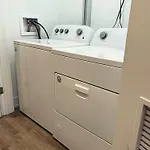 Sleek Style 3br Haven - Free Parking - Ashland 2n
