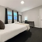 Cozy 1br Near Dining & Shops - Kimball C2 *
