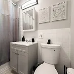 Cozy 1br Near Dining & Shops - Kimball C2 *