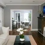 2Br W/ Workspace - Coffee Bar - Near Transit