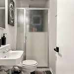 Spacious 4br Retreat - Chase E1 Chicago