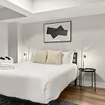 Spacious 4br Retreat - Chase E1