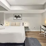 Spacious 4Br Retreat - Chase E1