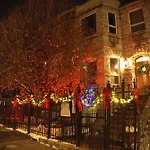 The Banksy-Free Parking -4 Bedroom W King Bed- Firepit Rooftop Near United Center