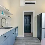 The Neighborhood Hotel - Lincoln Park 501 - Three Bedroom Penthouse