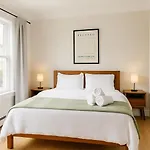 Beautiful Chicago 2Bd 1Ba