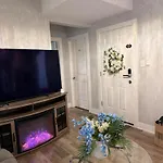 Apartment Cozy & Near Downtown & Hyde Park *