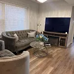 Cozy & Near Downtown & Hyde Park