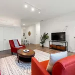 Spacious 3Br Urban Getaway W Gym